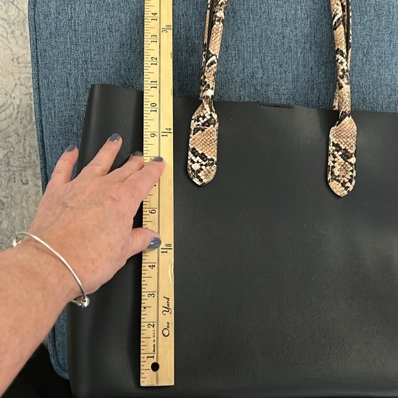 Black vegan leather python straps - Picture 2 of 6